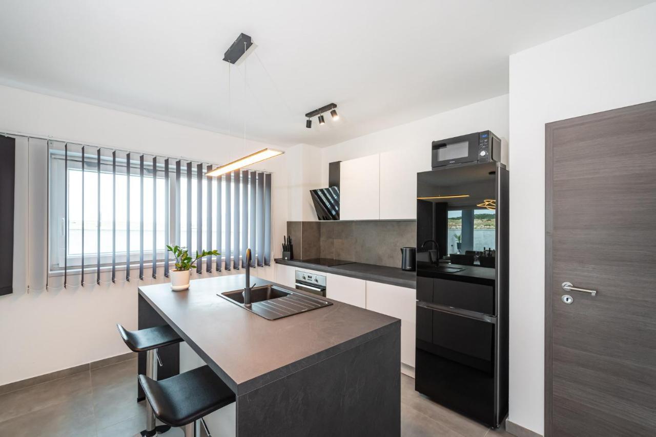 Luxury Villa Noemi Ražanac Екстериор снимка