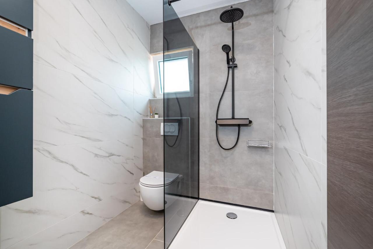 Luxury Villa Noemi Ražanac Екстериор снимка